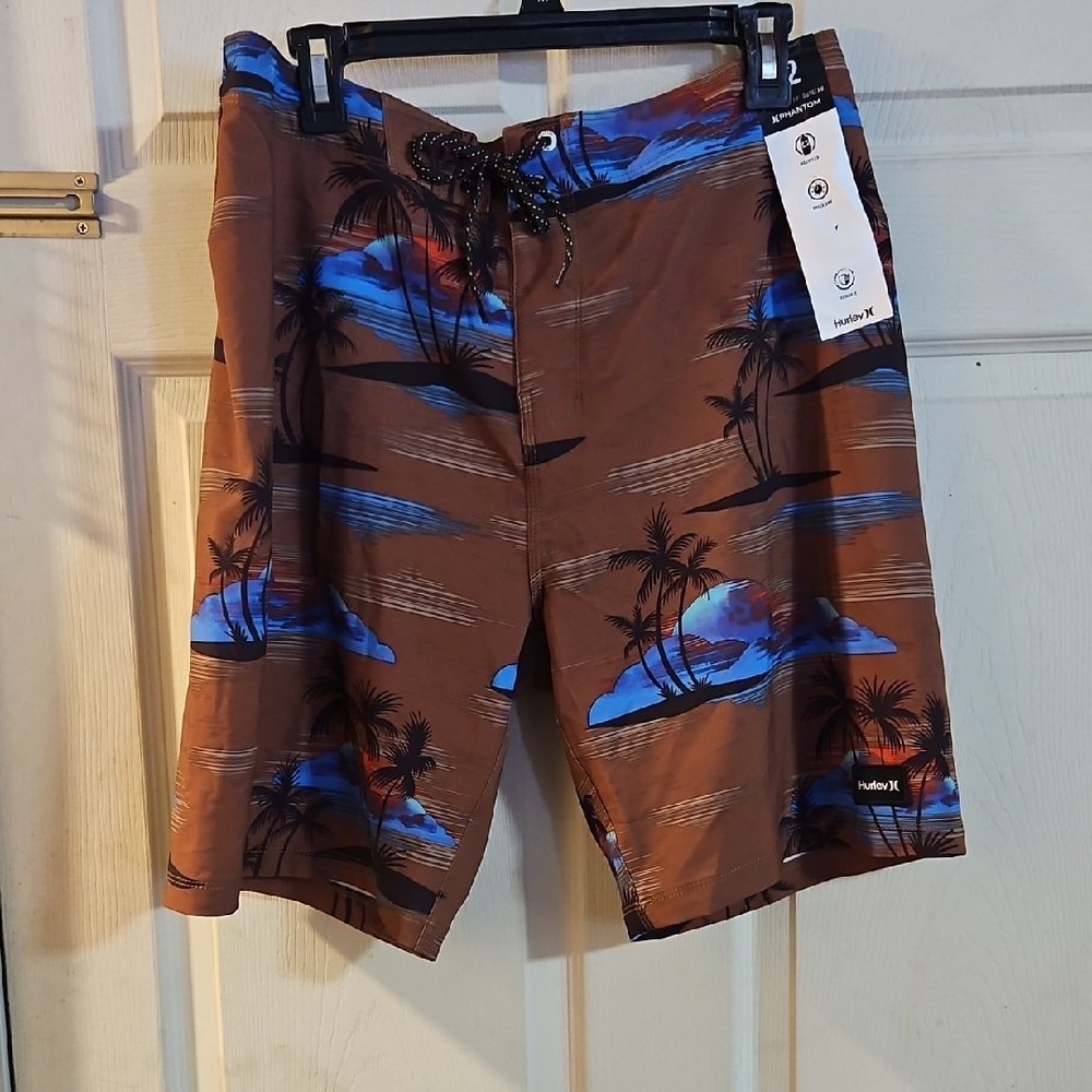Hurley Men's Phantom Eco Weekender Boardshorts: BROWN TROPICAL:NEW WITH TAGS: 32